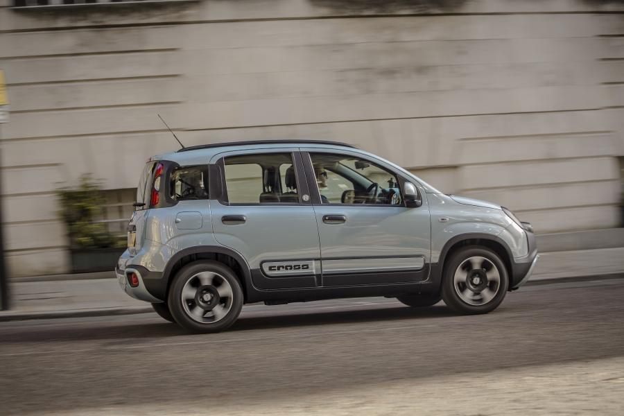  Fiat Panda Hybrid Launch Edition (319) 2020 года  (UK) (фото 12 из 40)